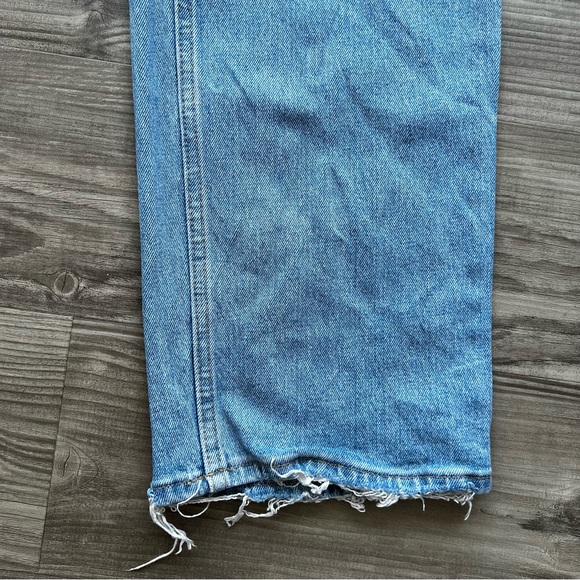 ABERCROMBIE & FITCH Curve Love Stretch Ultra High Rise 90s Straight Blue Jean - Picture 14 of 16